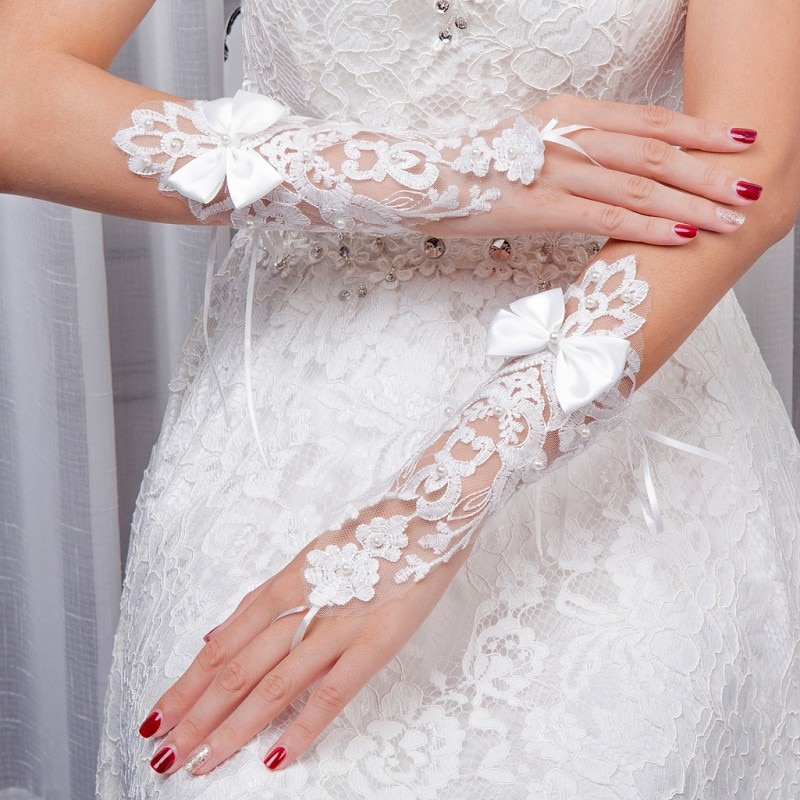 Lace Bridal Decorations and Accessories