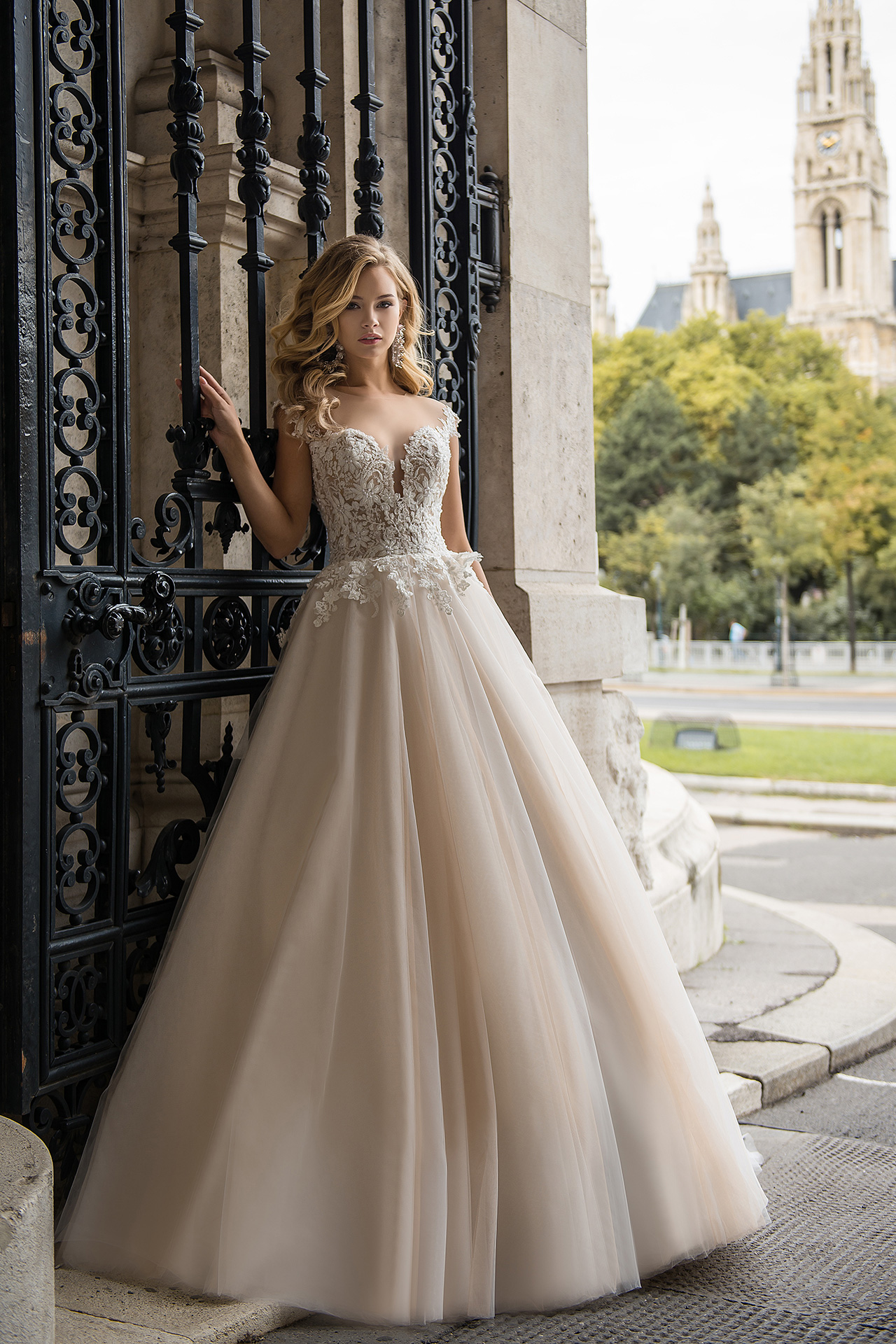 Sexy wedding dress, Boho style wedding dress, Blush tulle bridal gown, Sparkly evening dress, Beautiful engagement dress, Adelita