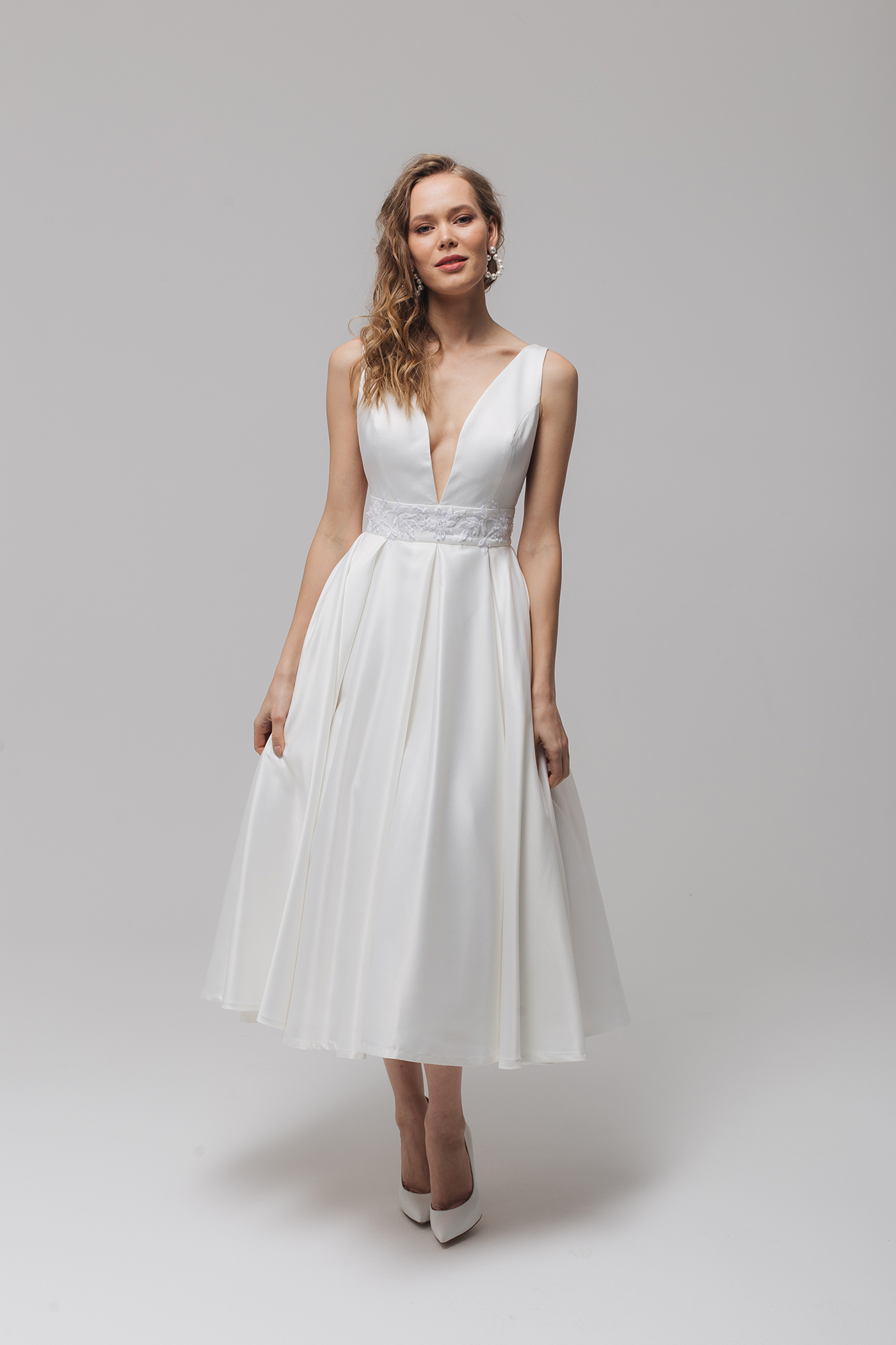 A line tea length wedding dress, Vintage style tea length wedding dress, Tea length white ball gown wedding dress, Daniela